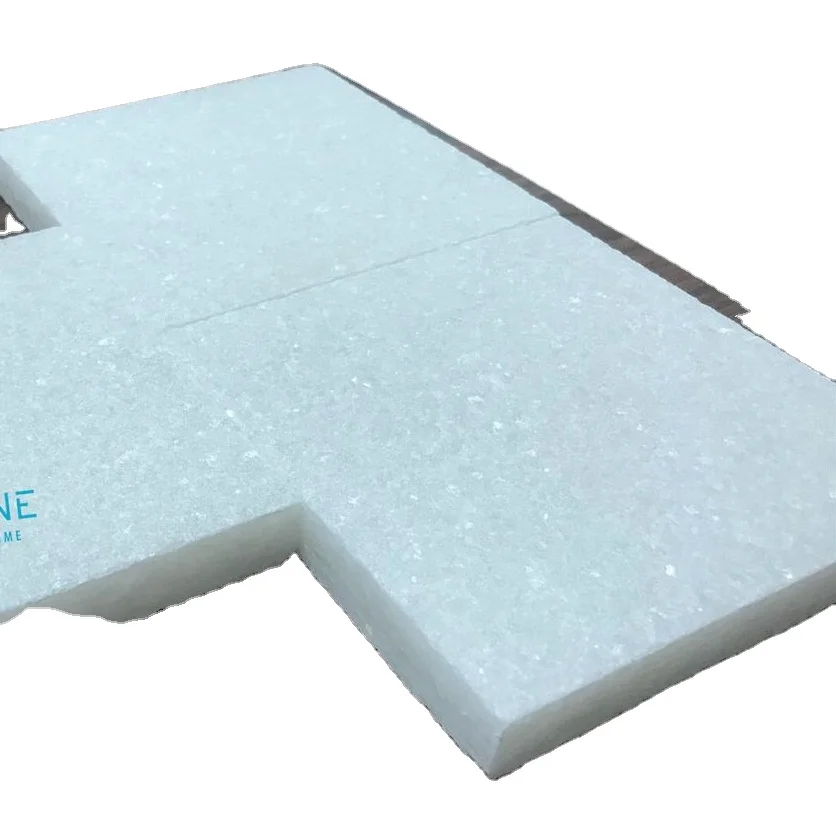 Белая мраморная плитка с пескоструйной обработкой