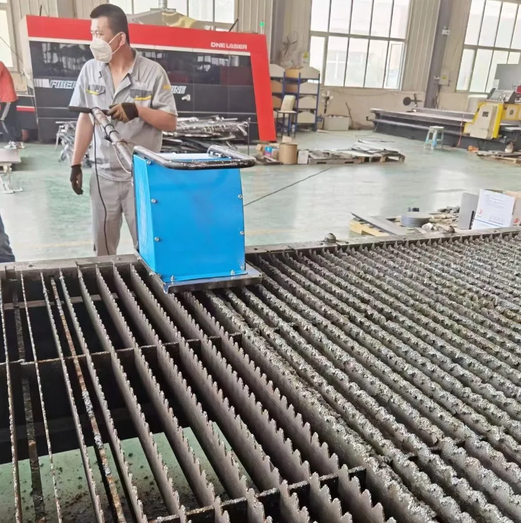 High Cleaning Efficiency Laser Slag Removal C2300 Fiber Laser Cutting Machine Tool Handheld Slat Cleaner and Slag Remover