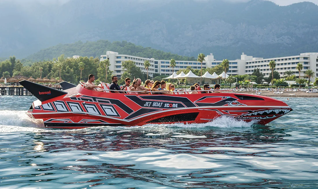 Alesta Marine Luxury Commercial Jet Boat RED New Fiber Glass Entertainment Speed Boat Best Quality White Ocean Sea Lake River