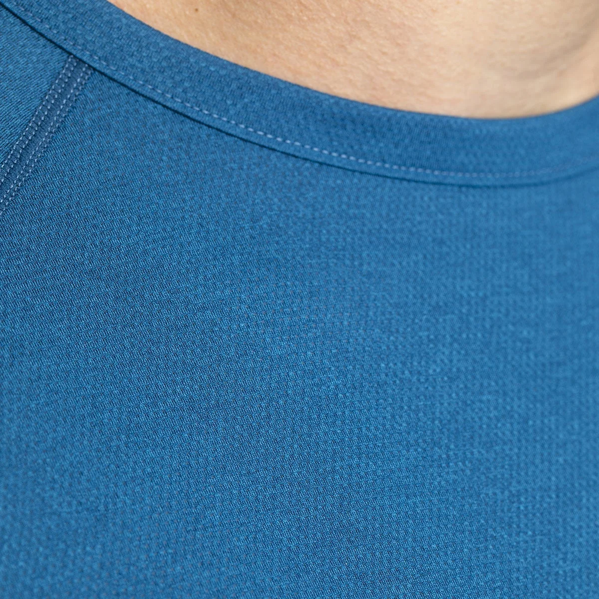 Wholesale quick dry polyester spandex Men Shirt Compression Sport Bodybuilding Gym Tops V-neck Fitness Training Running Tshirt