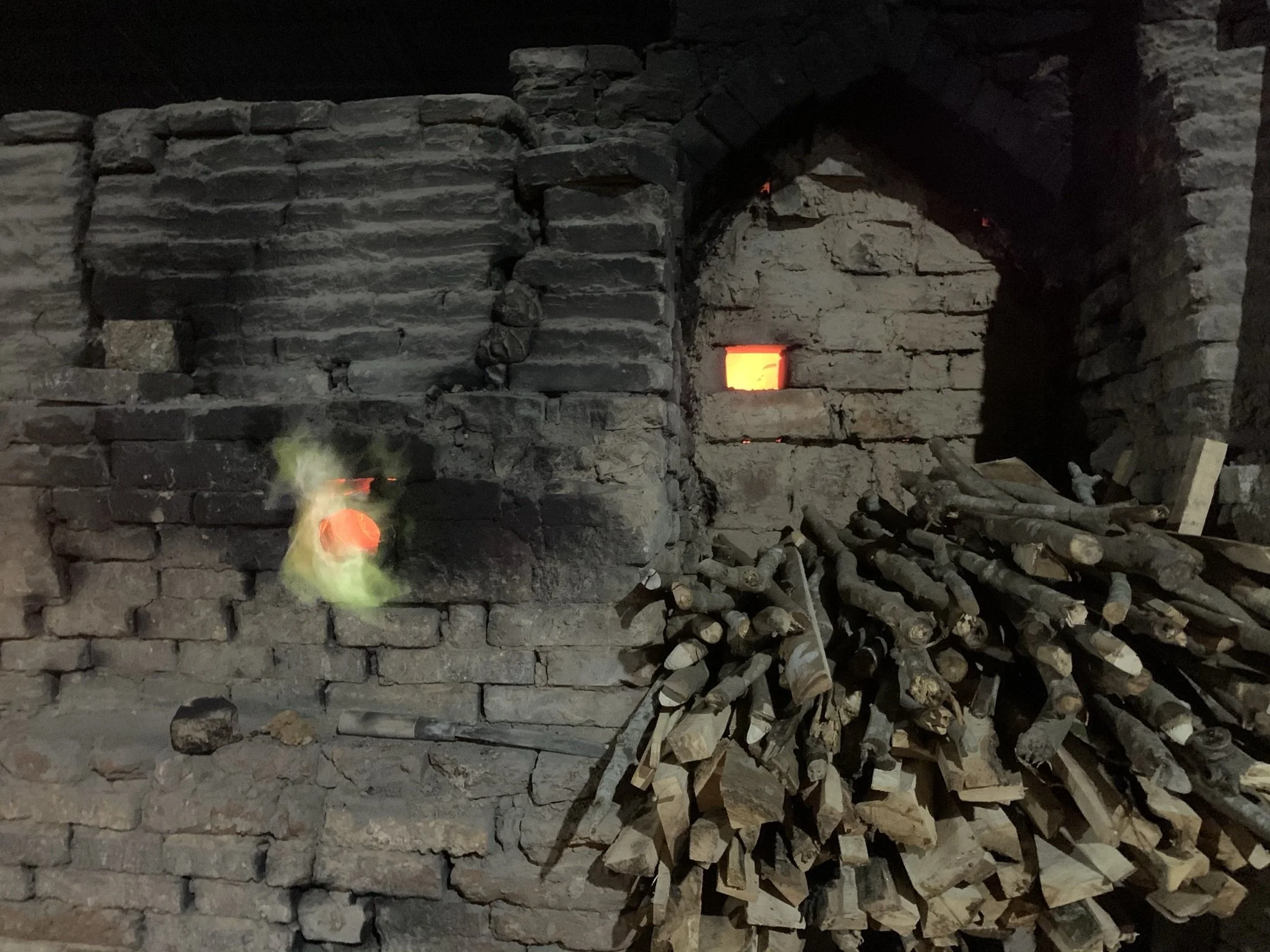 Декоративная керамическая ваза для цветов