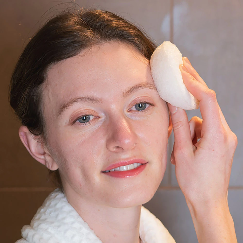 Cat Shaped Japanese Bath Sponge Wholesale High Quality Konjac Facial Cleansing Sponge