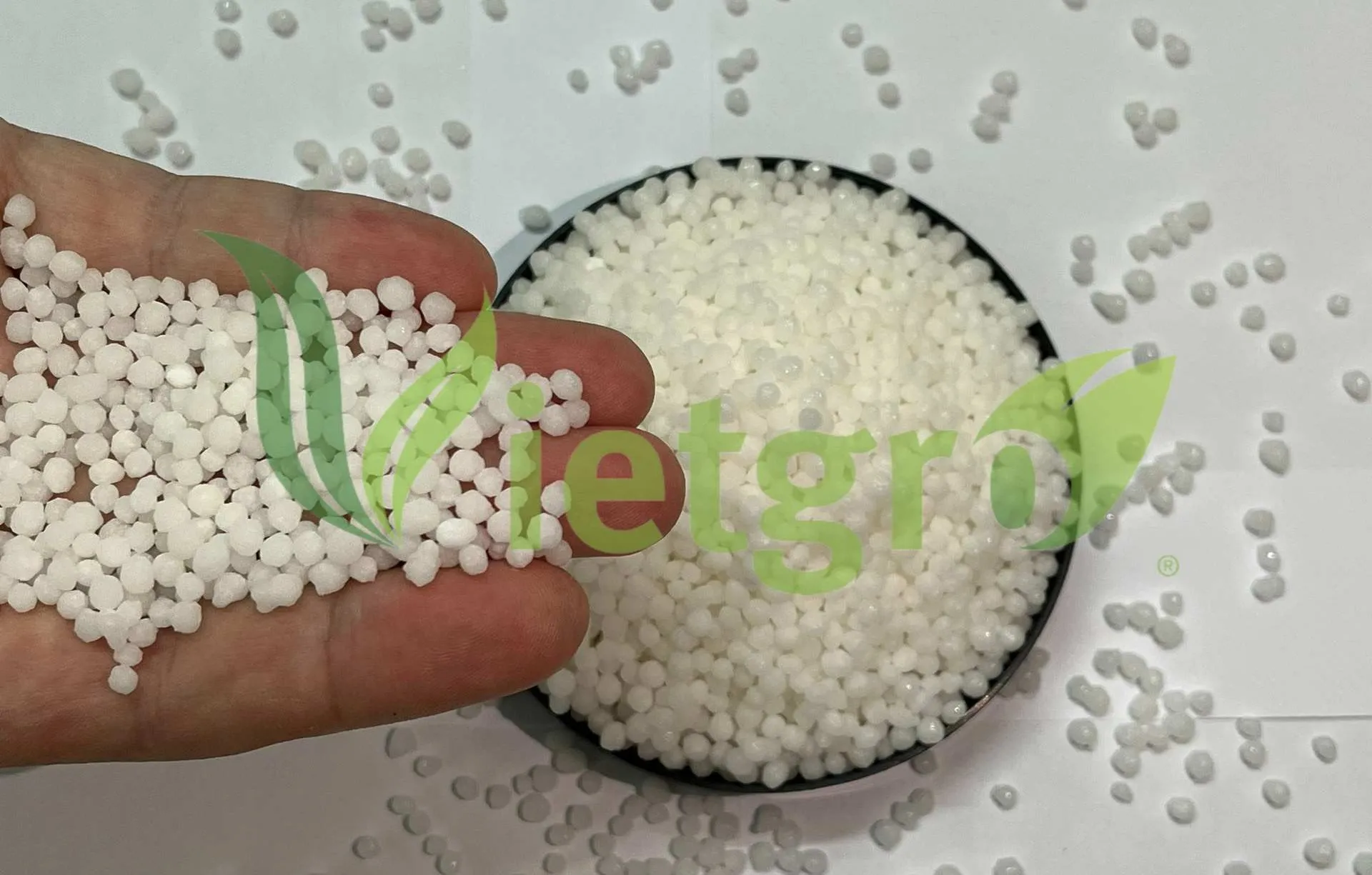 VGF CALCIUM NITRATE WITH PROMPT SHIPMENT AND LOW RATE