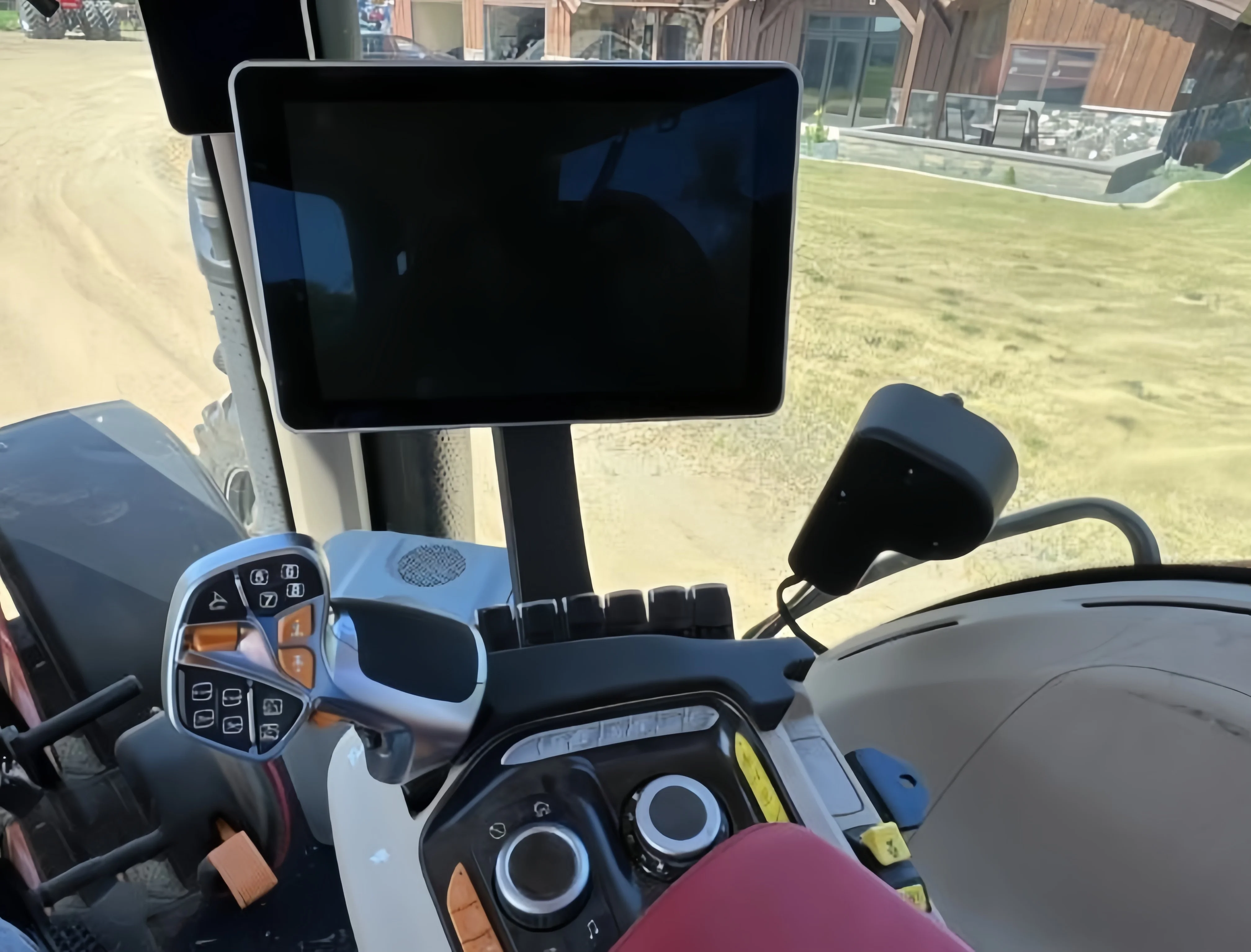 Excellent Condition Fairly Used 2022 CASE IH MAGNUM 250 Agricultural Wheel Tractor For Sale