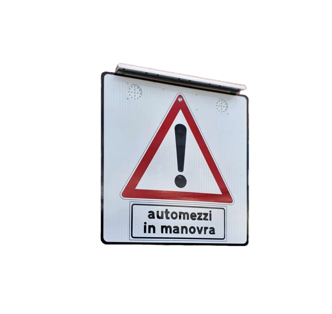 
Индивидуальный Солнечный светодиодный треугольный мигающий предупредительный знак с пассивным ИК датчиком для Италии 