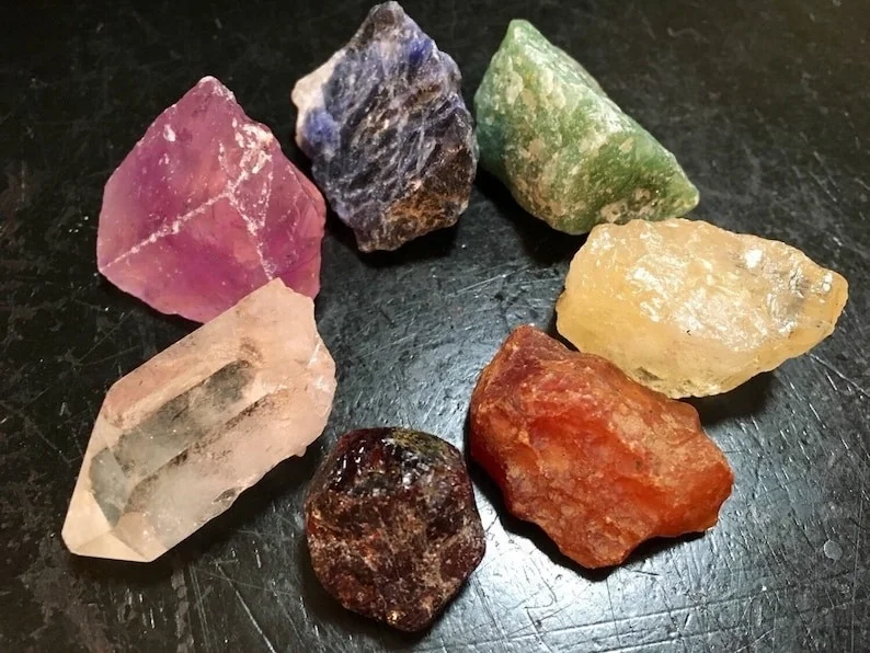 Wholesale High Quality Natural 7 Chakra Raw Set Chakra Balancing Set For Mediation & Healing Use From Yasin & Sohil Agate