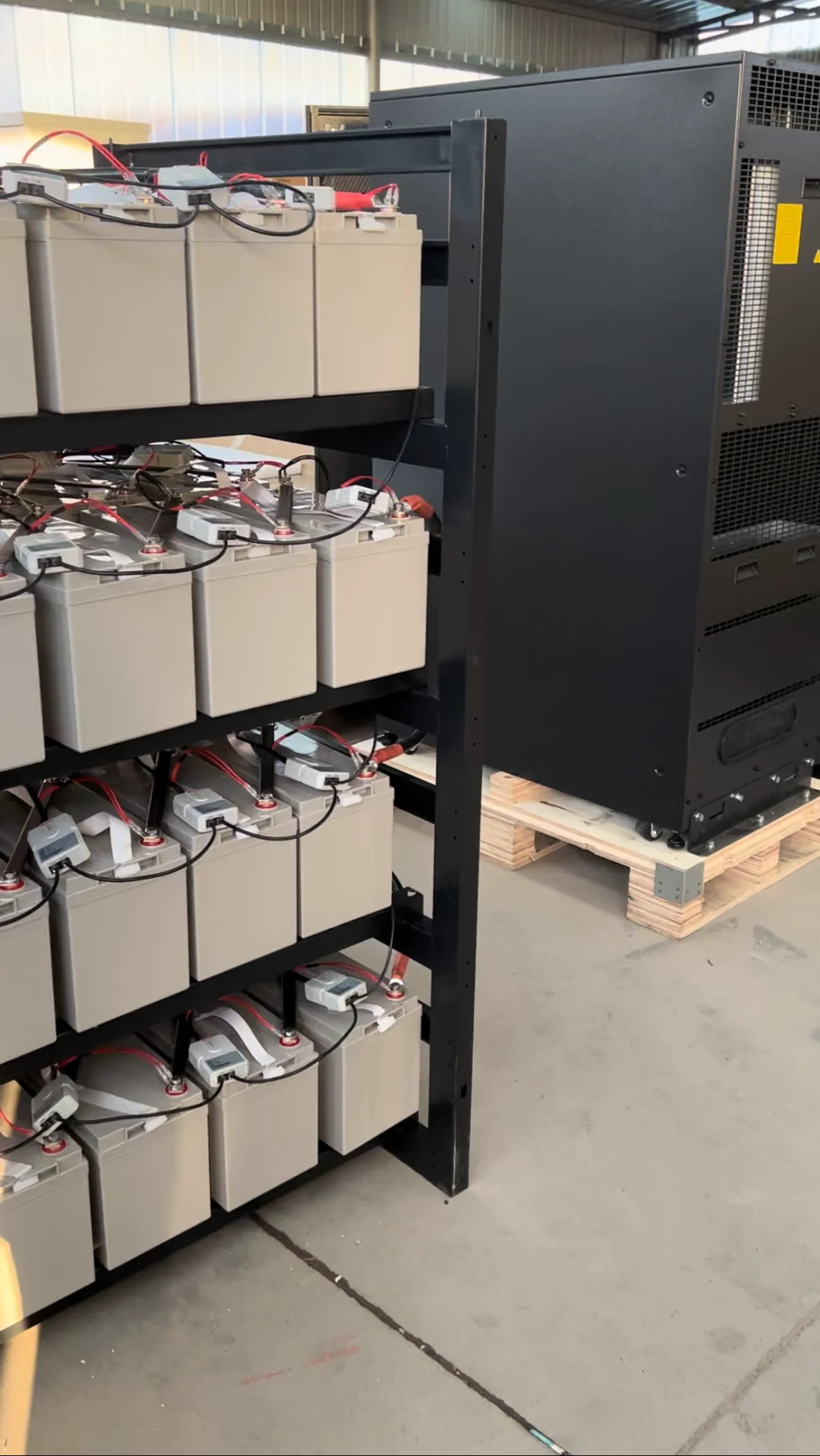 Vertiv Liebert EXS series tower type online ups 3 phase input output 30kva 40kva 60kva 80kva UPS for data center