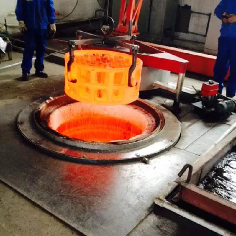 Well type quenching and carburizing furnace for steel shaft part
