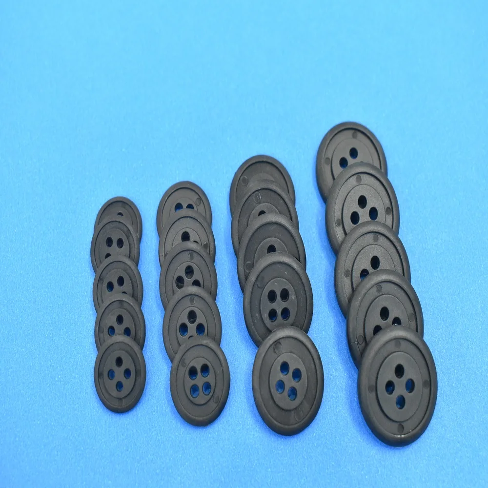 Hot Sale Recycled Nylon Suitable for T-Shirts Polo Simple Design Black Round 4 Holes Shirt Button