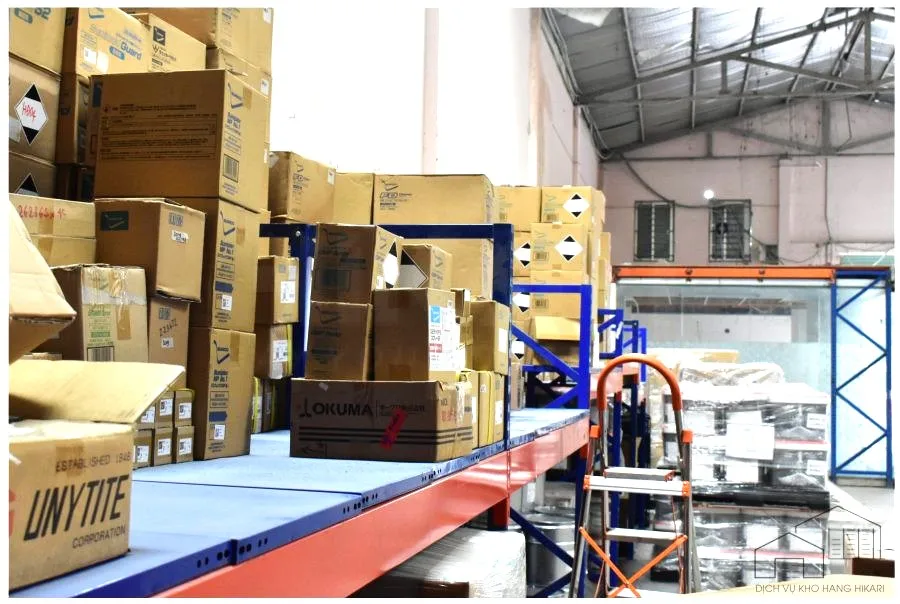 High Quality Chicken Rice Paper Snack Dried Vietnamese Spicy Sauce Low MOQ Snack Dried Chicken with Sauce In Box Packaging