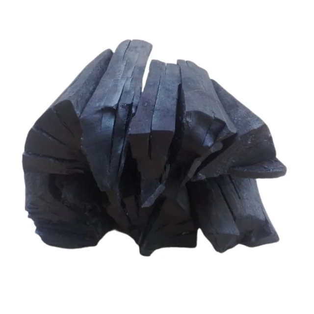 High quality tamarind wood charcoal for charcoal grilling has a long-lasting fire with low smoke content