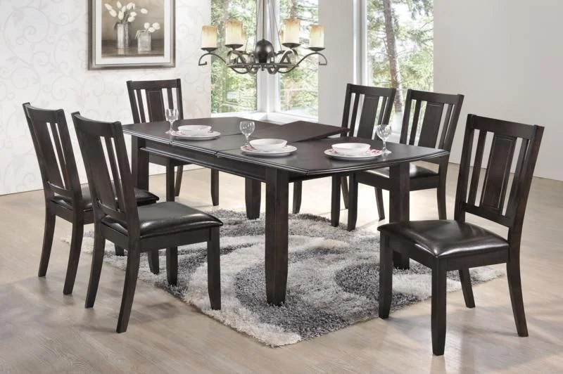 Durable Malaysia Round dining table match with 4 seaters wooden cushion seat chairs in oak color