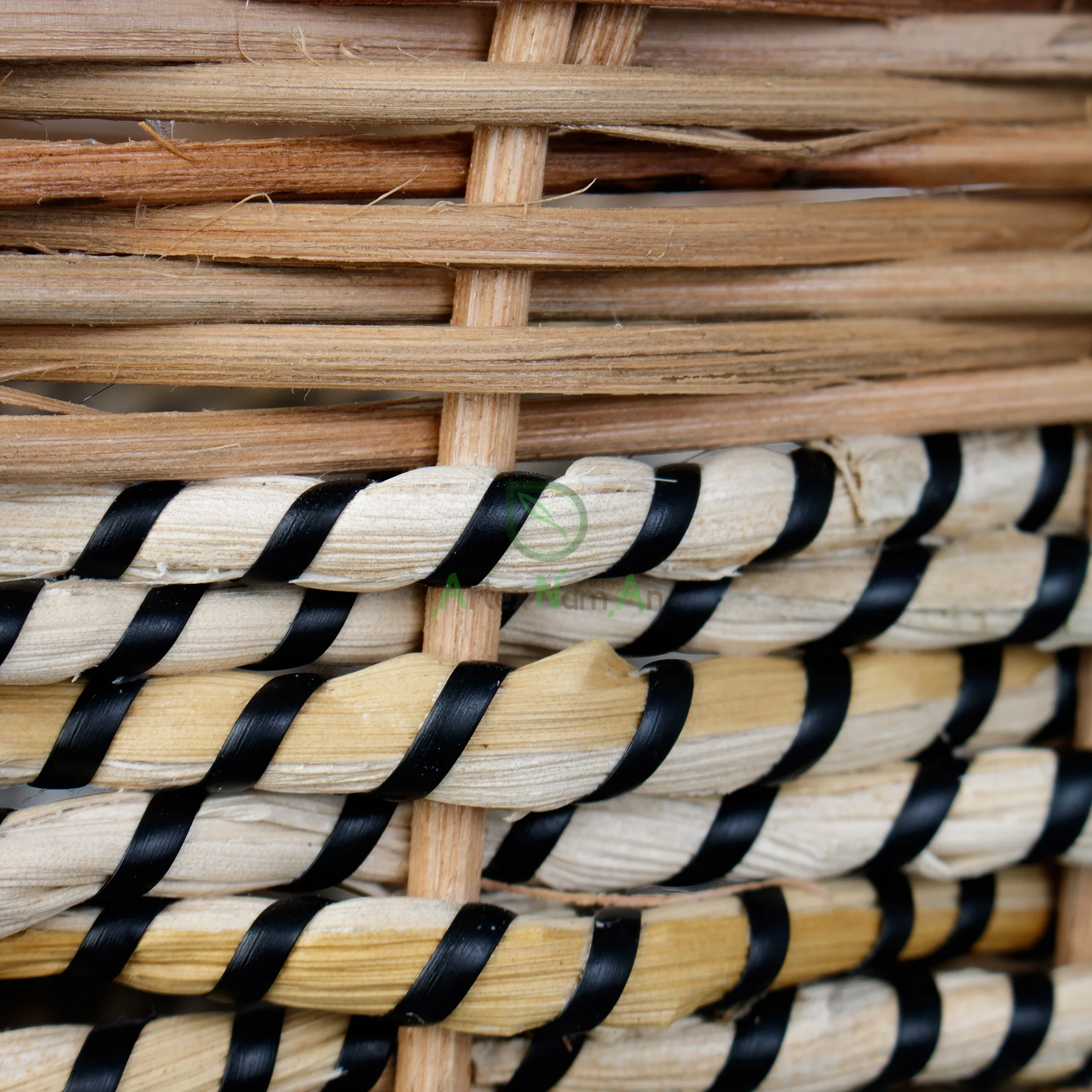 Seagrass storage basket with lid/large laundry basket/hamper baskets