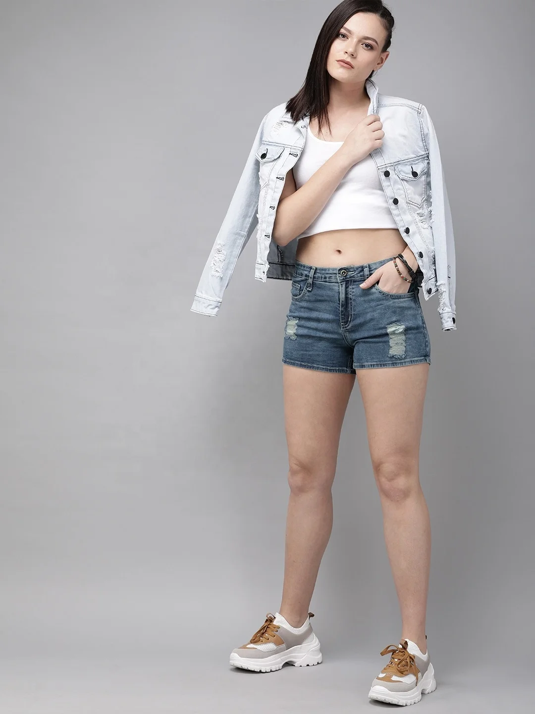 2022 New Arrivals brocken hole Women Denim Summer Shorts bale Zipper Fly Pockets Frayed Raw Ripped Denim short jeans for women