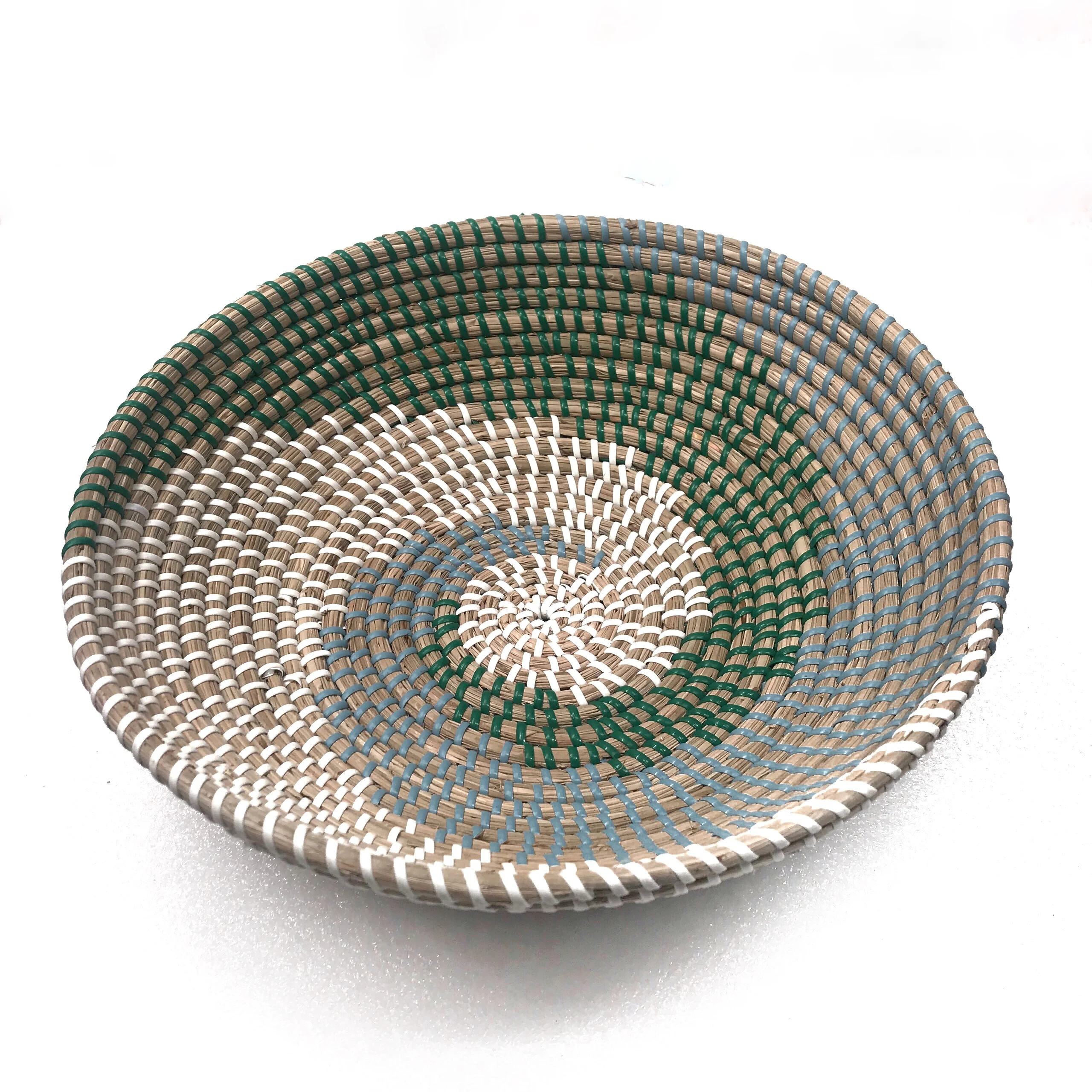 
Eco-friendly Natural Seagrass With Plastic Strings Plate in Kitchen Woven Fruit Basket or Wall Basket Decor 