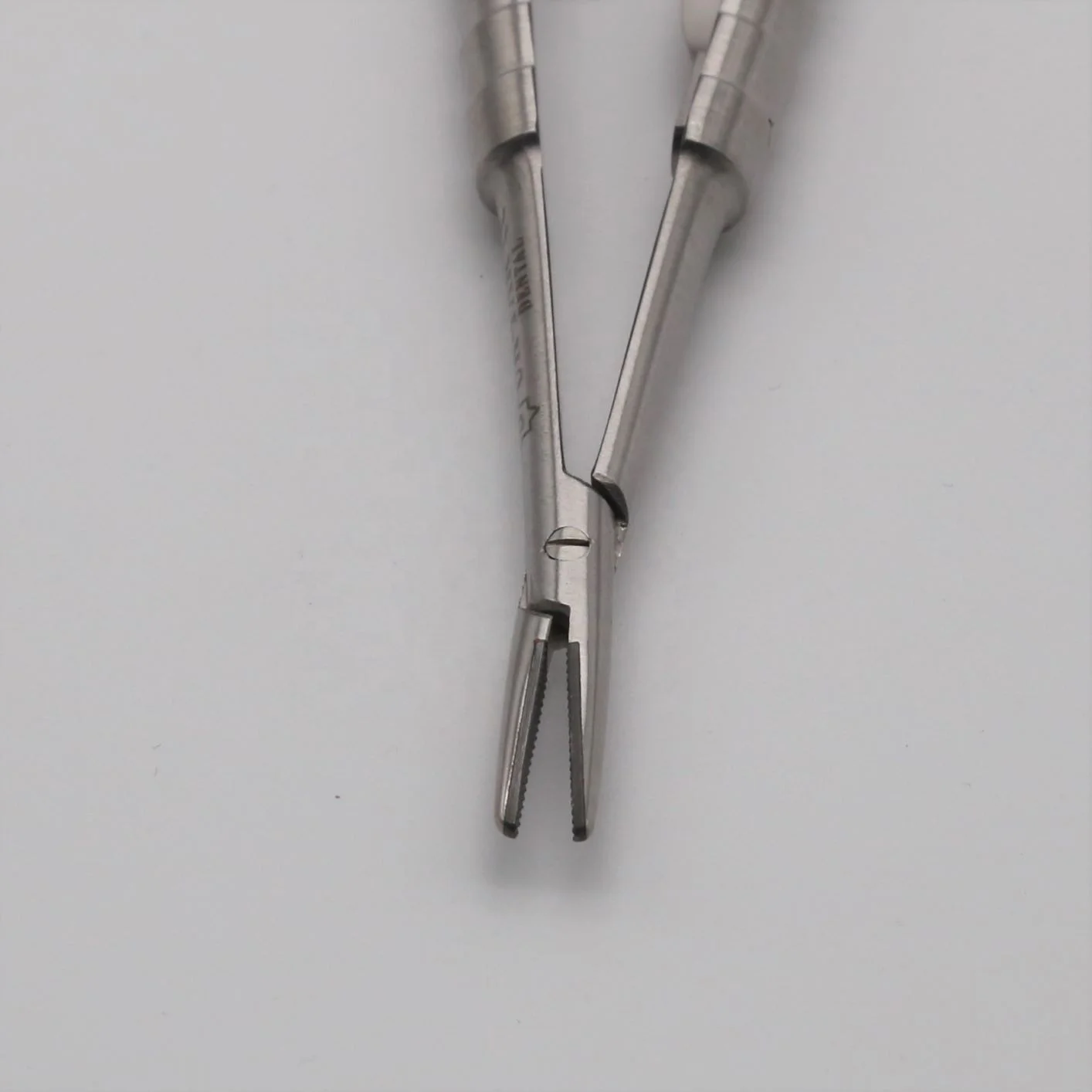 Dental Castroviejo Needle Holder