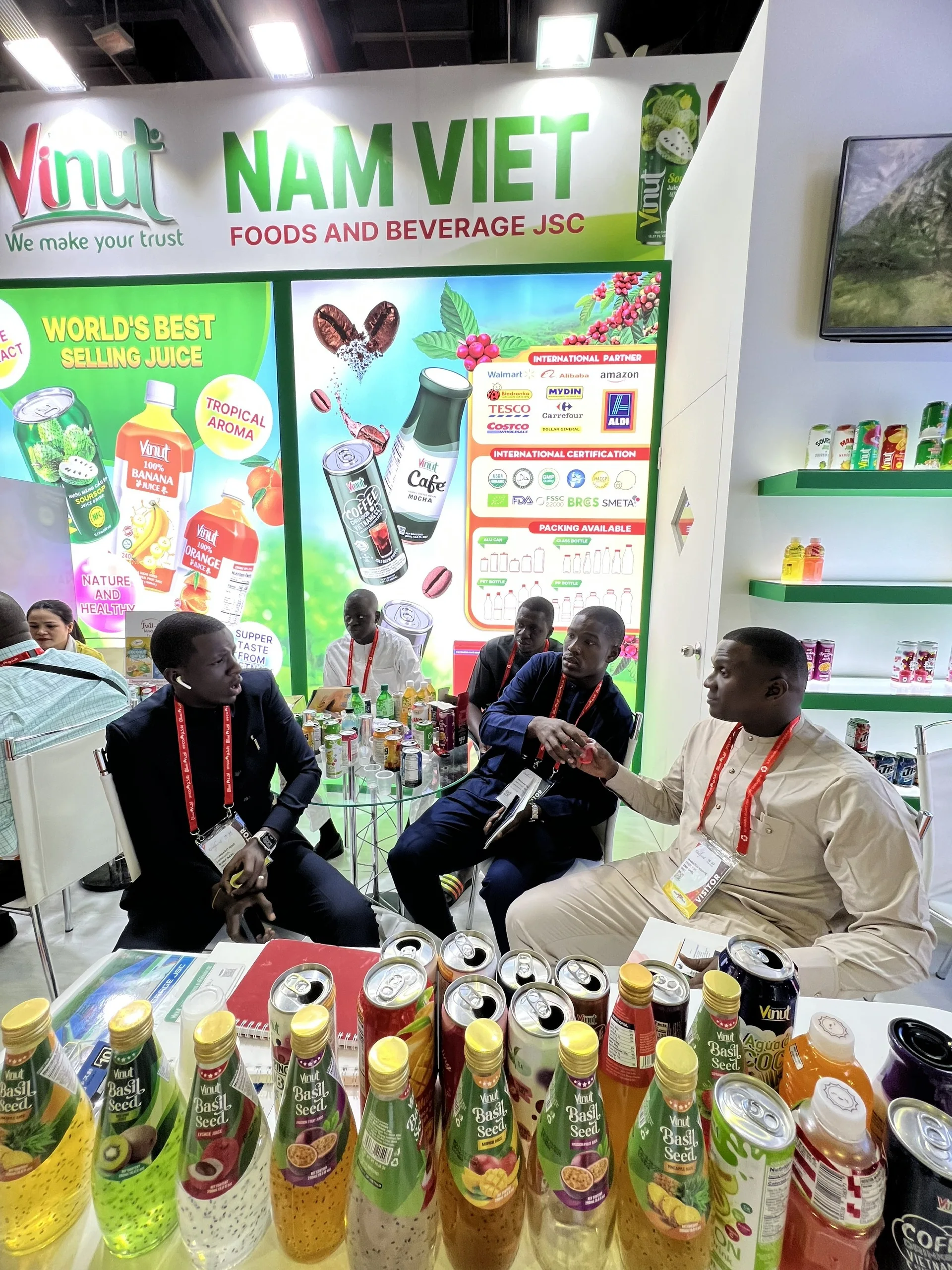 200ml Can Tin VINUT Organic Coconut Cream for Cooking with 17-19% Fat Vietnam Manufacturer and Farm Organic Coconut milk