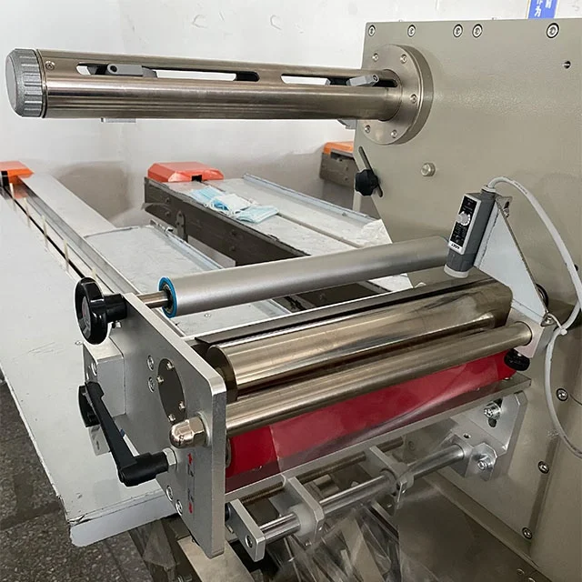 Foshan Factory Sale High Packing Speed Sanitary Napkin Packing Machine For Sample Trail