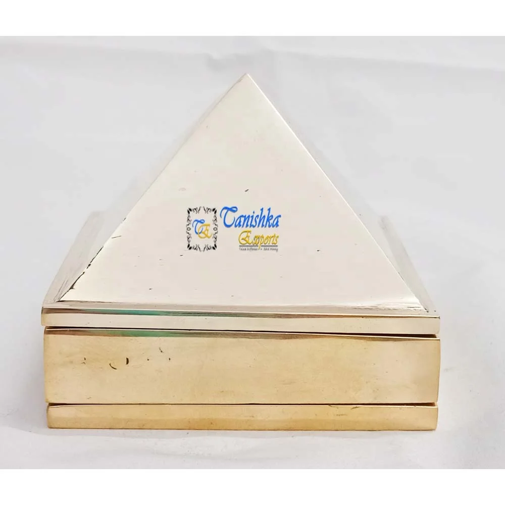 Латунь вастю Пирамида дизайнерские Янтра в металле Ремесленная латунная с 3-я ступенями