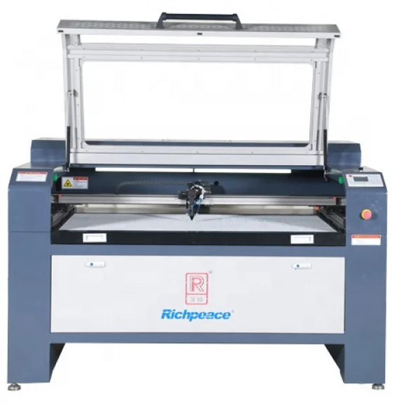 
 Лазерная гравировальная машина RICHPEACE  