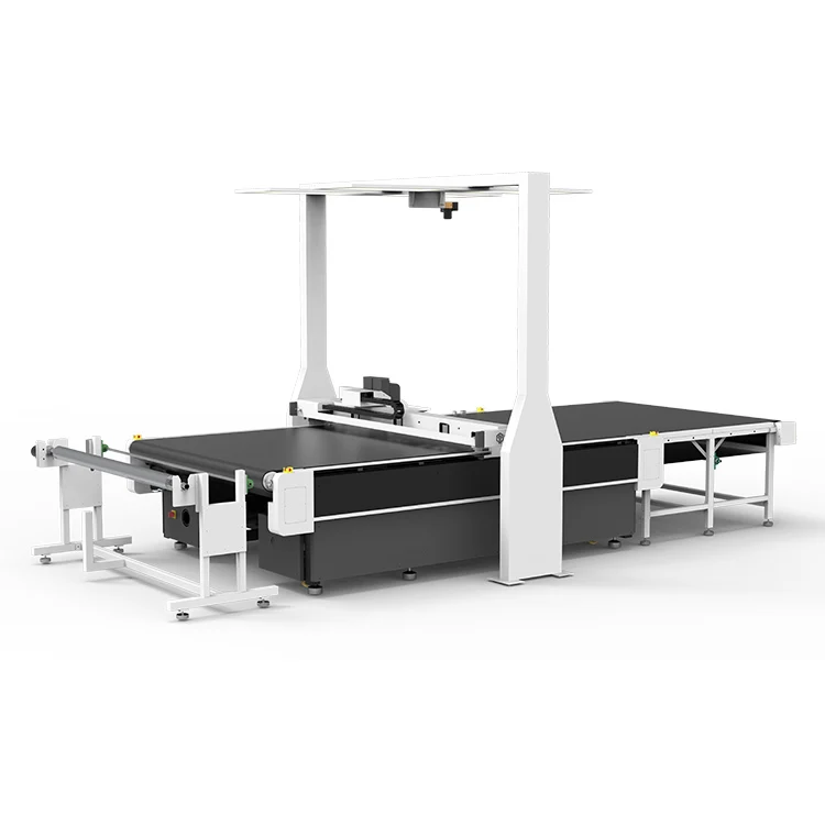 YUCHEN Customized Irregular Shaped Printed Carpet Velour printed fabric  Vibrating Knife Cutting Machine With Camera