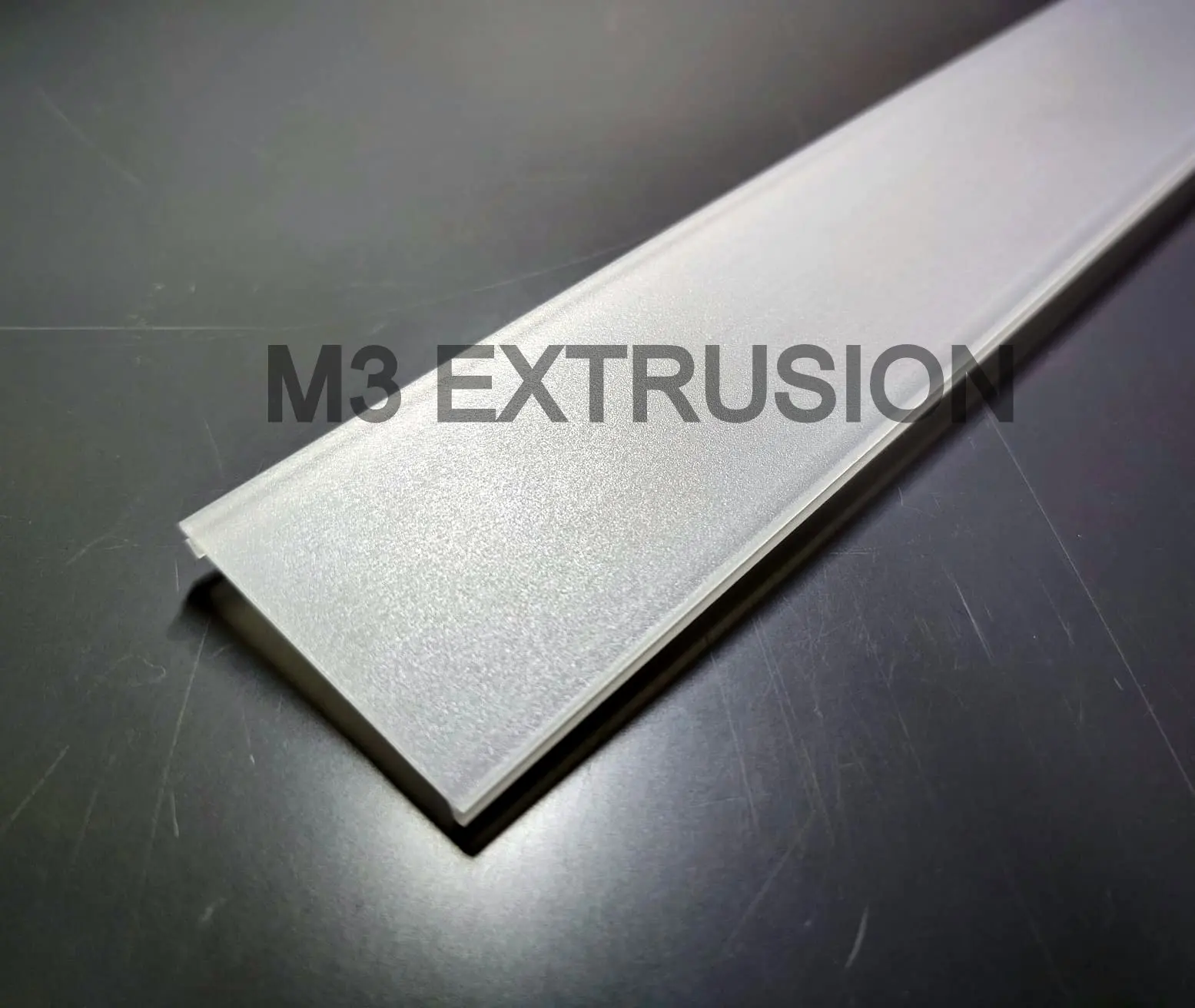 Custom Plastic LED Cover polycarbonate pmma linear light diffuser frosted lens housing lampshade profile extrusion India