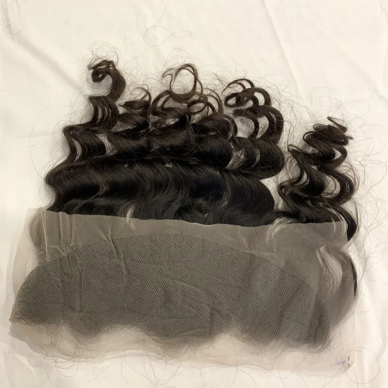 Blend hair Straight bundles and a free HD Lace closure 4x4 Silky Straight 100% Virgin Human Hair in Vietnam