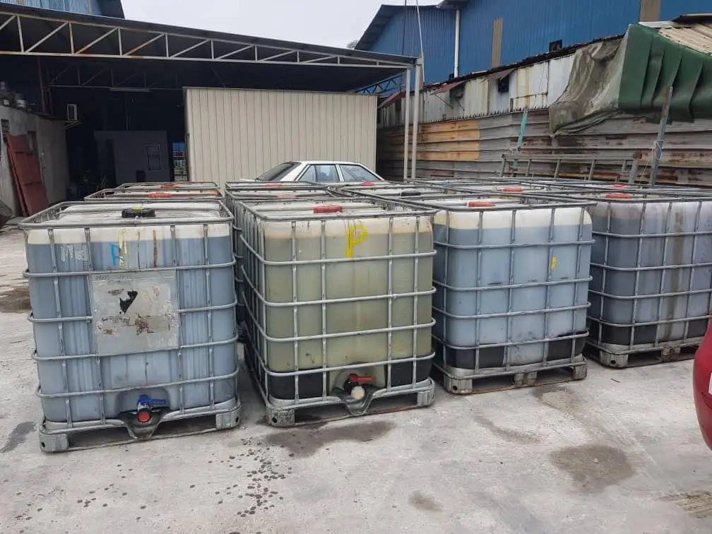 Malaysia Factory Price Black Light Fuel Oil For Sale Base Oil and Lubricants Grease Type Stickiness Improver