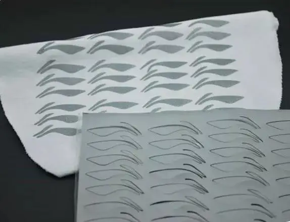 VICHI Automatic Laser Cutter Laser Cutting Machine with CCD Camera and Conveyor for Woven Labels roller blind cutting table