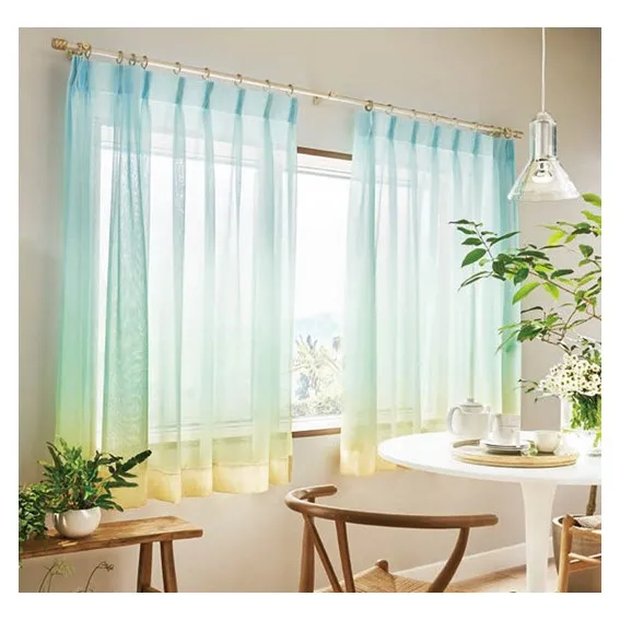 A popular curtain fabric made in Japan that enriches the space with its sheer gradation.