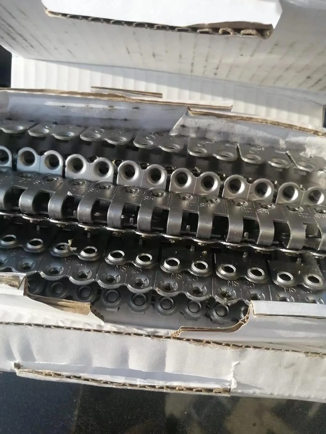 MS 25 Round baler fasteners Conveyor belt fasteners   for baling machines.