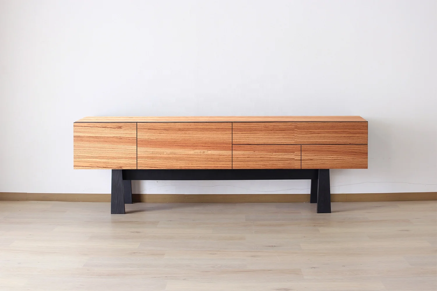 Modern Wooden Large Drawers Dresser Cabinet Furniture in Bedroom