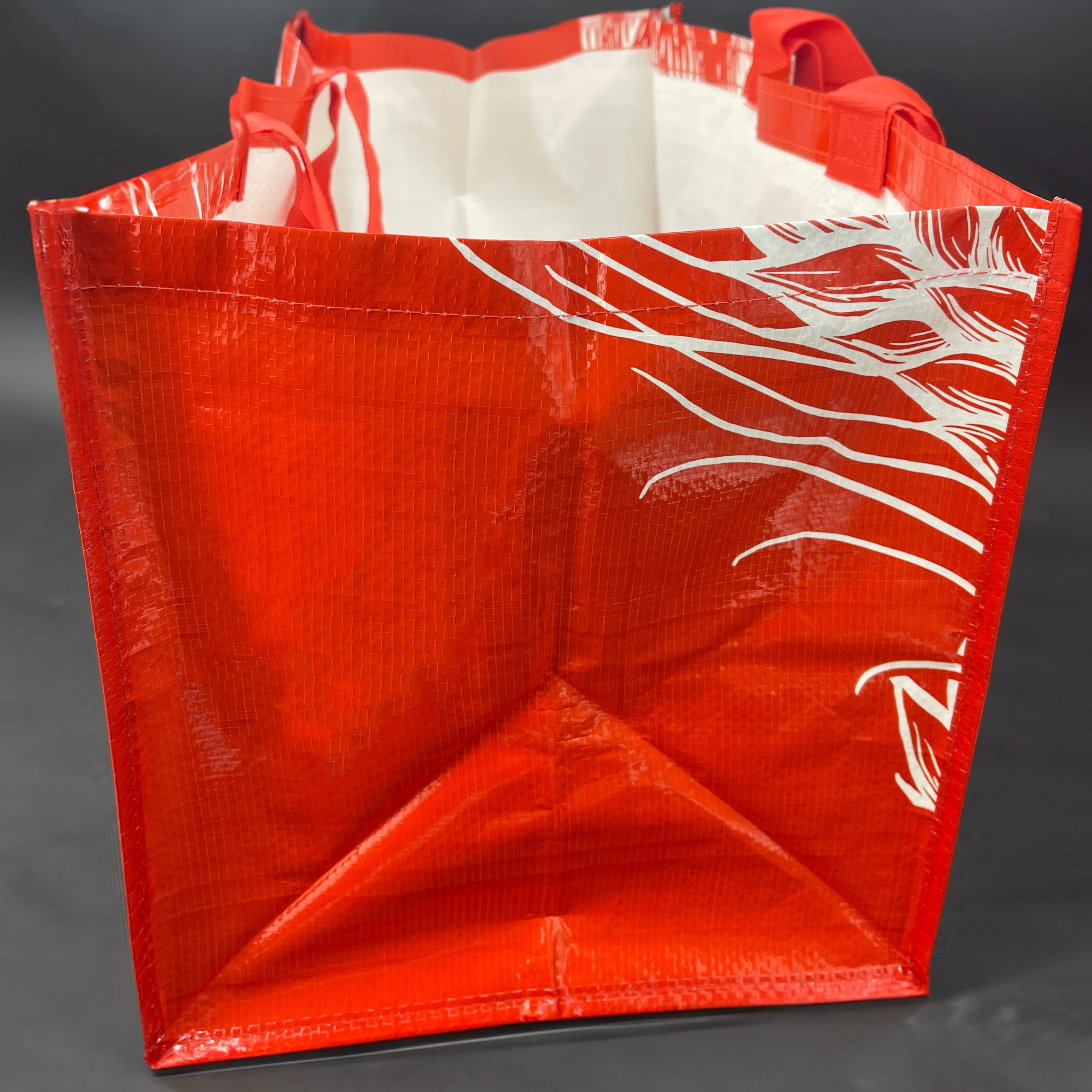 Boost your business with our customized PP woven bags! Strong and available in various sizes to suit your products.