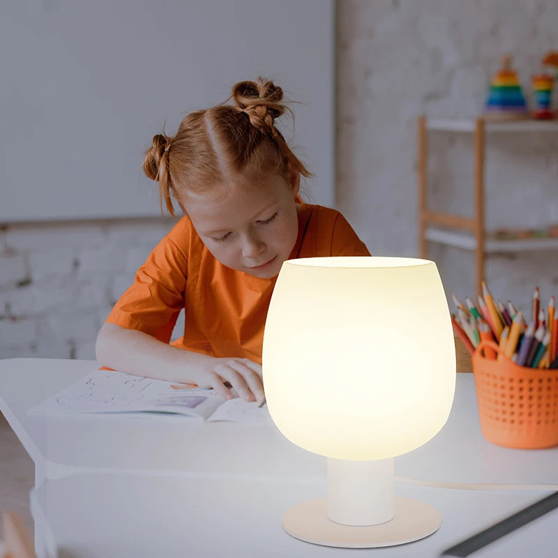 New product ideas 2024 elegant fashion small step less dimmer switch dining sitting glass bedside led light desk table lamp