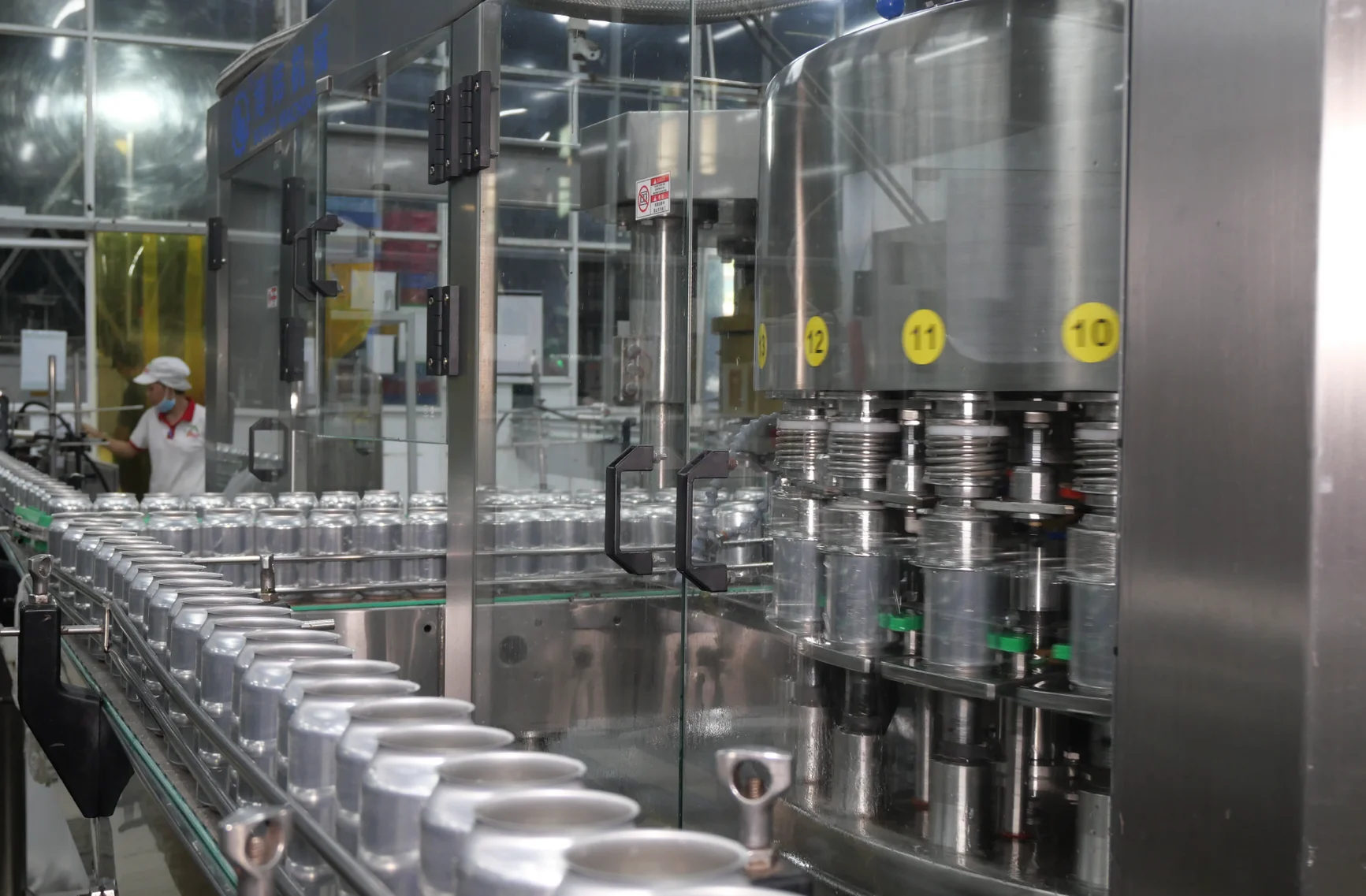 Бесплатный образец Vinut Box 4 банки Премиум игристый персиковый и задний чай Лидер продаж низкая цена минимальный заказ разумная бесплатный дизайн