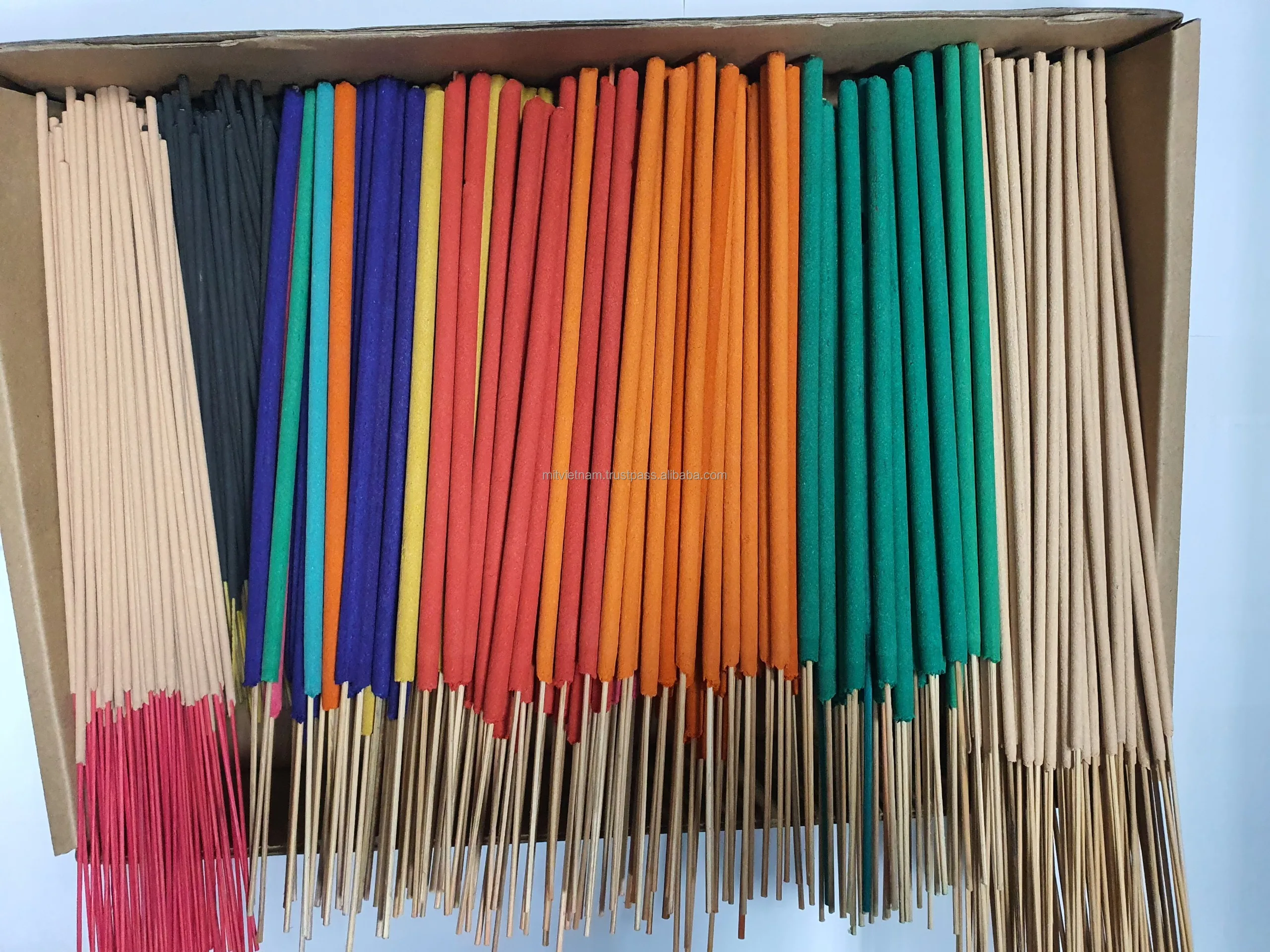 Hot Sale! Customizable Unscented Color Raw Incense Stick Sandalwood Scented Shape Wood Material Directly Manufacturer Vietnam