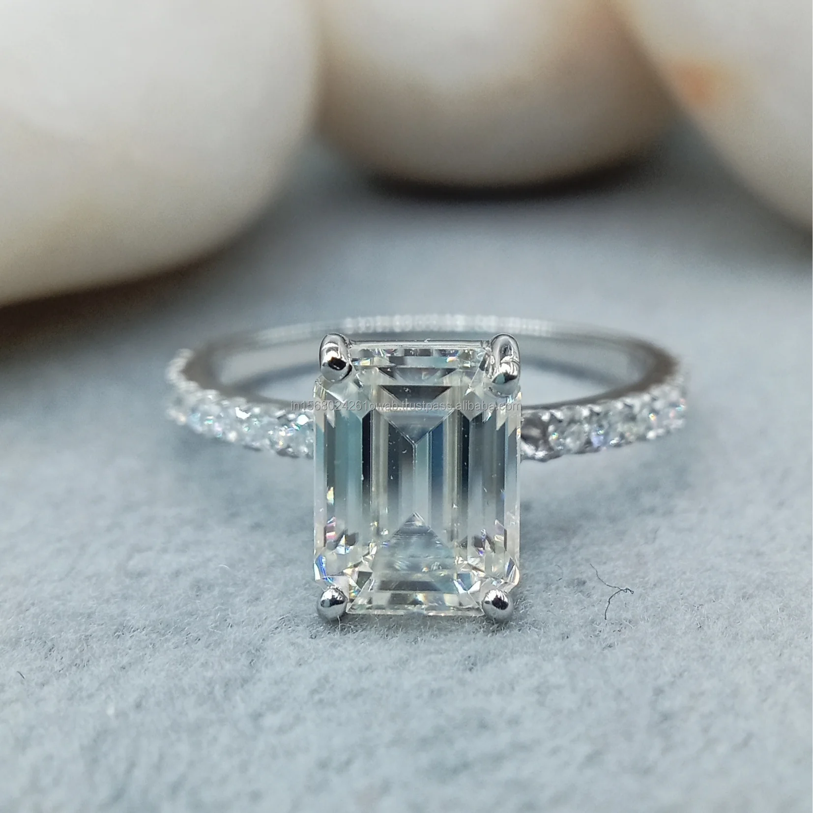 Emerald Shape Fine Jewelry 925 SILVER White Yellow Gold vvs Moissanite Diamond Solitaire Engagement Ring 2.0 CT Wedding Ring