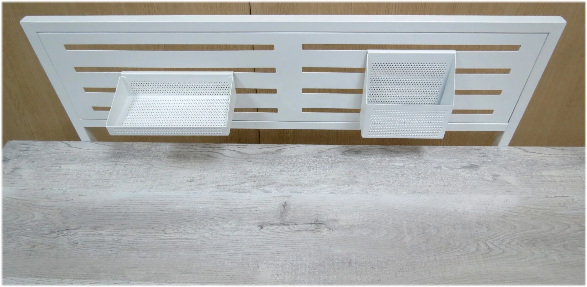 Particle Board computer desk PVC Leather computer writing table with penholder