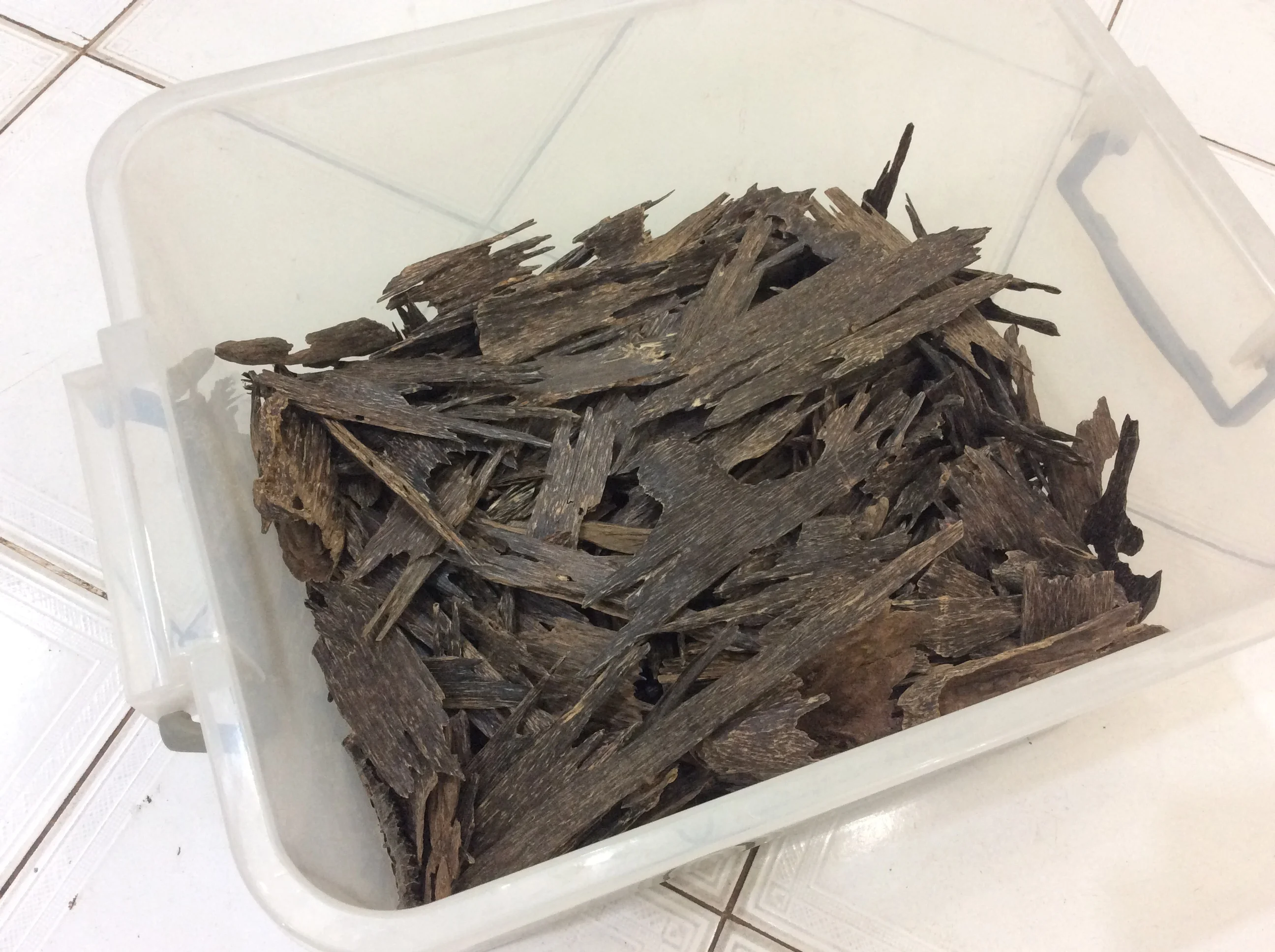  Эфирное масло TRIPEL SUPER Oud East Kalimantan