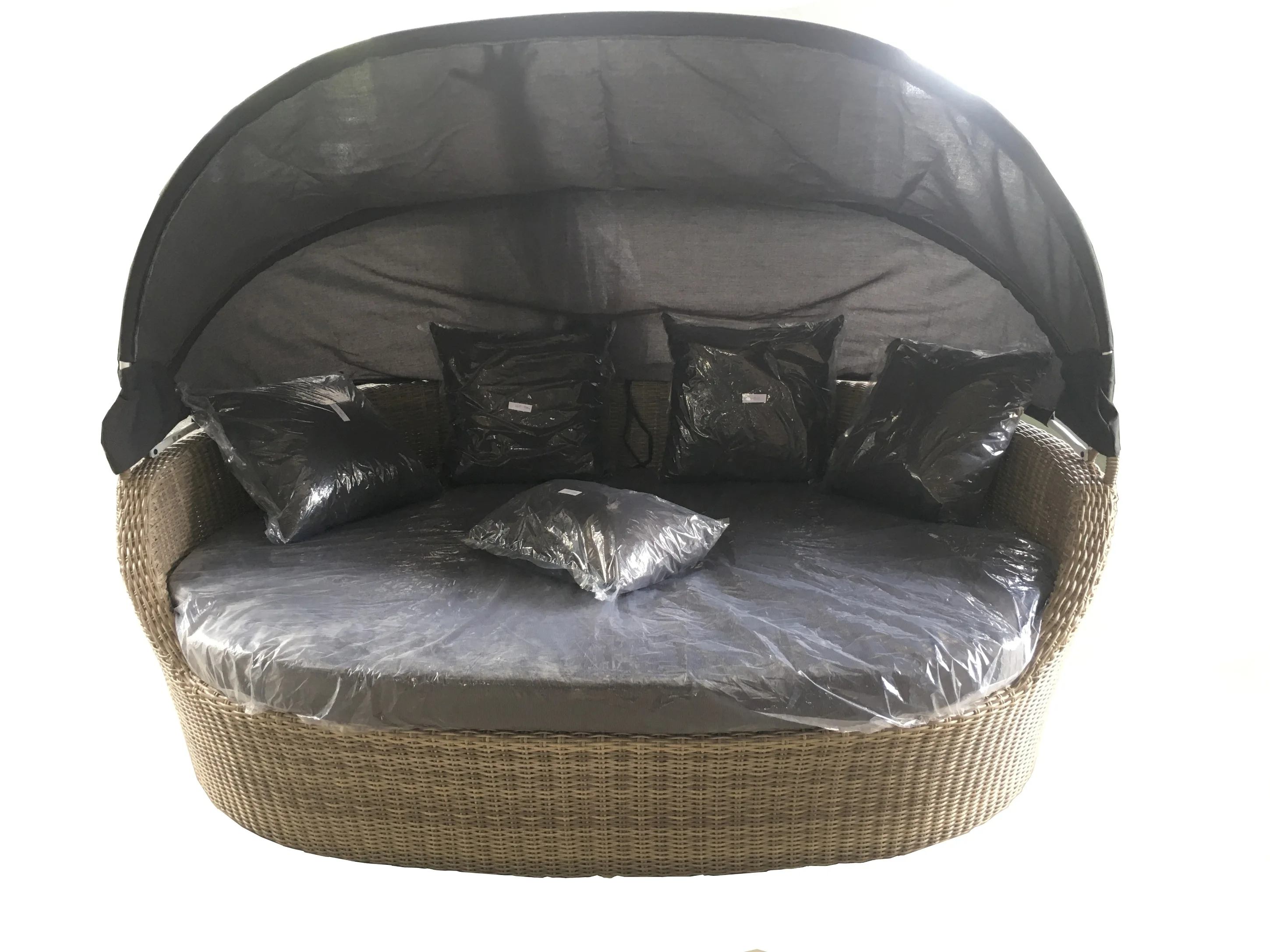 
[BEST SELL] Rattan Poly Sunbed Daybed Rattan Peach Day Bed - Wicker Weave and Aluminium - Pull out Table 2021 