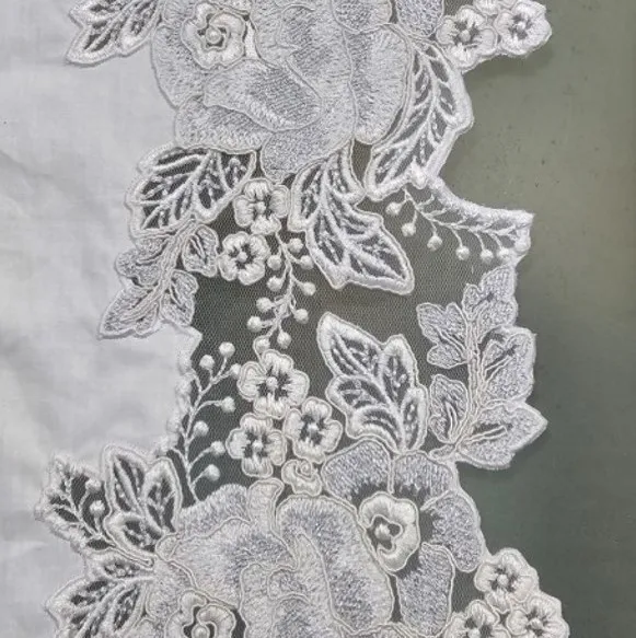 elaborately embroidered bedding and cushion set. New model of February 2024. Accept quantity orders as required