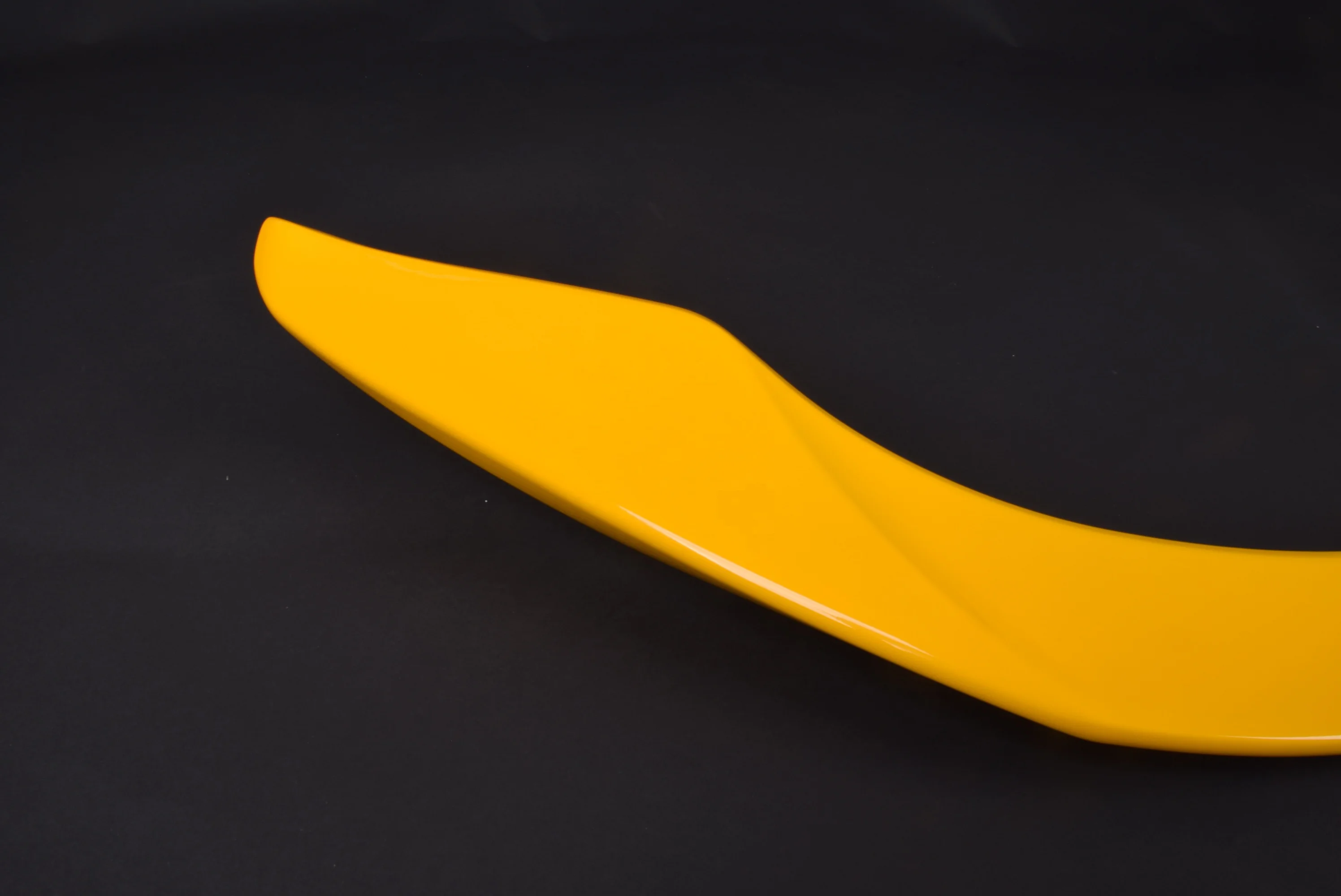 Спойлер Nitro желтого цвета для багажника TOYOTA SUPRA A90 MK5