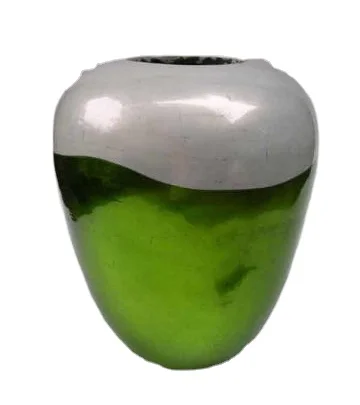 
Lacquer ceramic vase with two-tone colour 