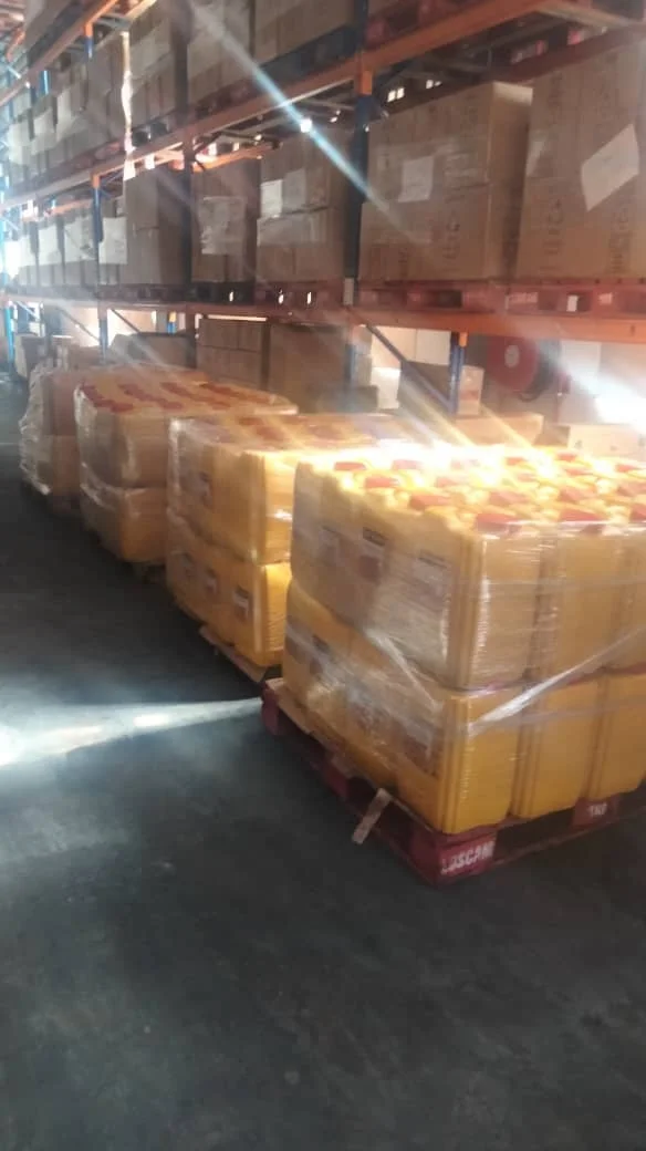 Быстрая доставка низкая цена CP8 пальмолеин 4x5 л промышленное кулинарное масло Jerrycan для продуктов питания и напитков