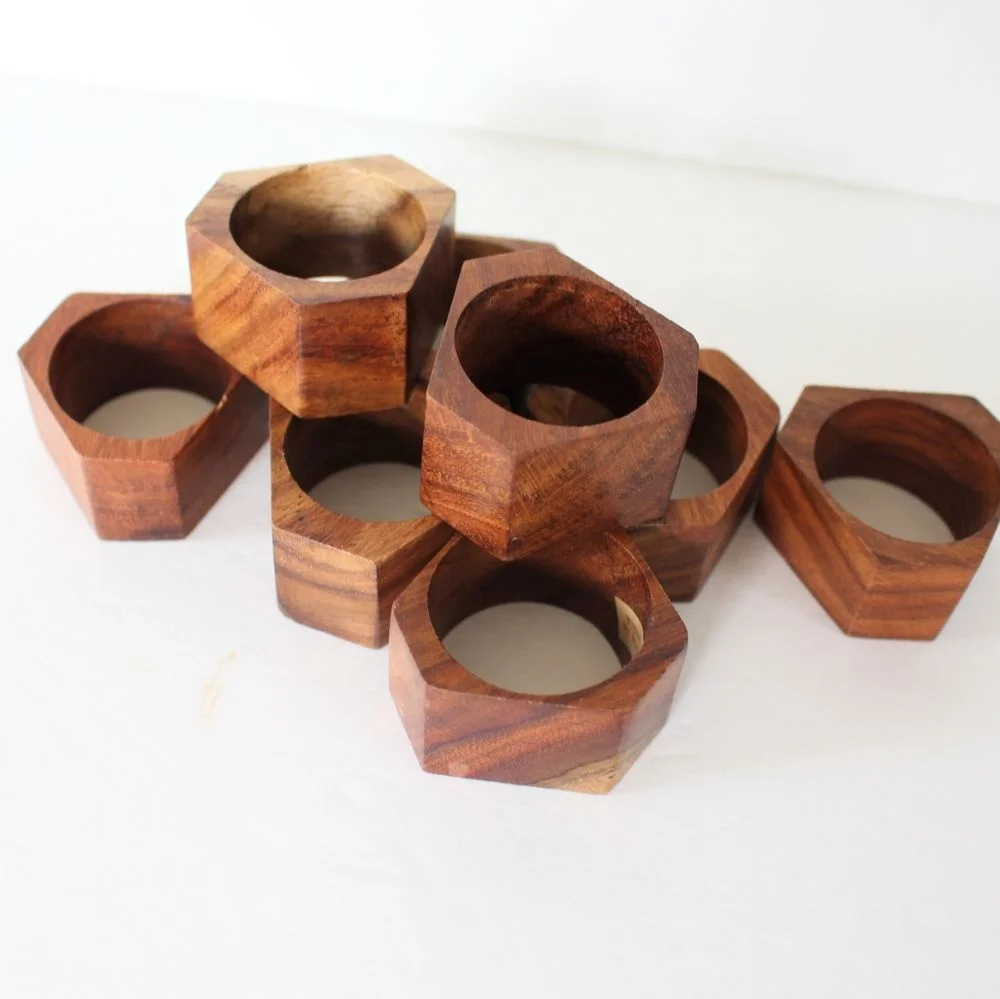 Customised handmade Wooden napkin ring Logo OEM name engraving set of 4 home decor table ware premium luxury quality cheap price