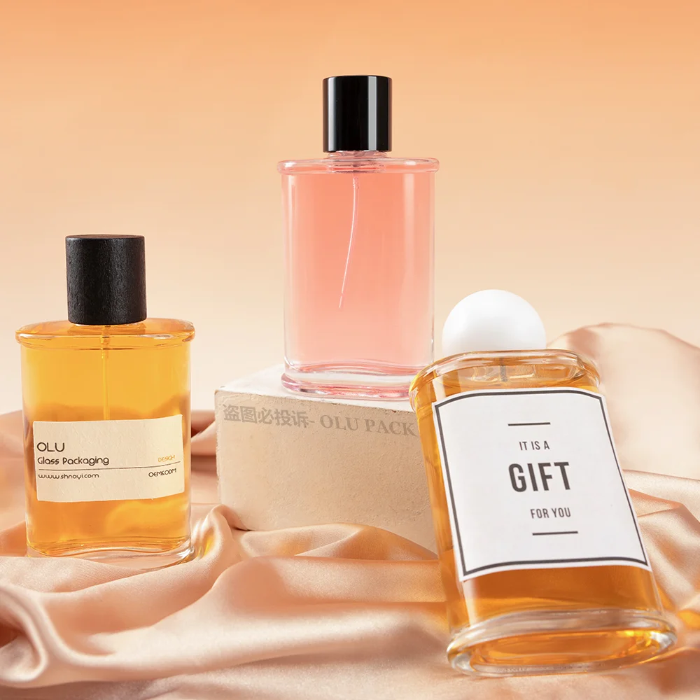 Factory Supply Low MOQ Clear Refillable Brand Perfume Package 100ml French Parfum Glass Scent Bottle with Custom Label