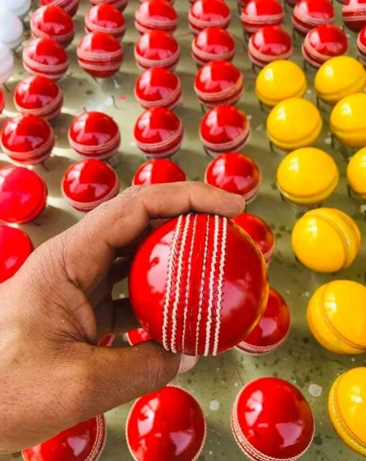 Вощеные блестящие жесткие шарики для крикета из натуральной воловьей кожи Прочная хорошая пробка