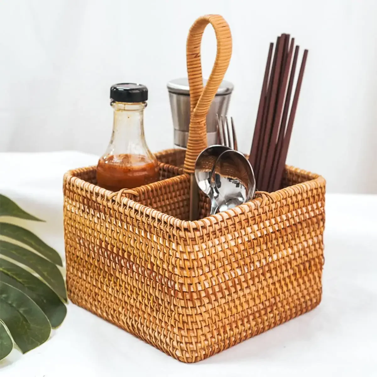 High quality durable rattan cutlery holder baskets kitchen utensil caddy organizer utensils storage compartment basket trays