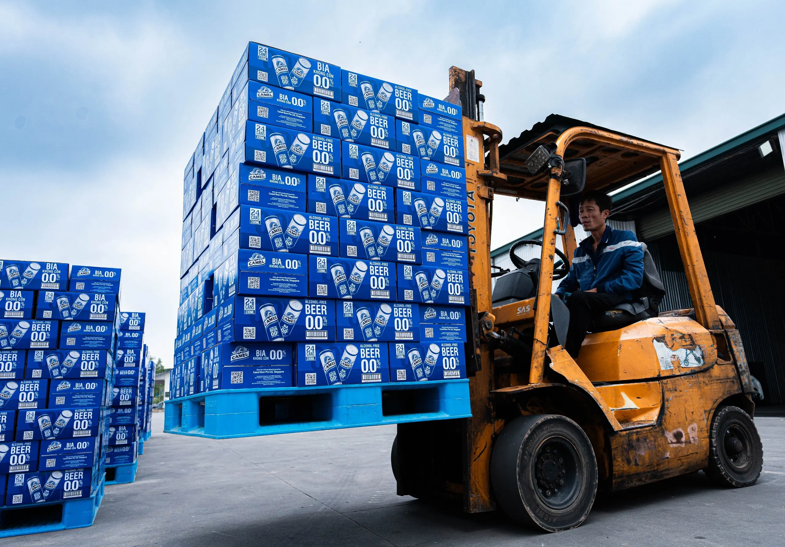 No Alcoholic Beer Brewed to Perfection REFRESH DRINKS OEM ODM