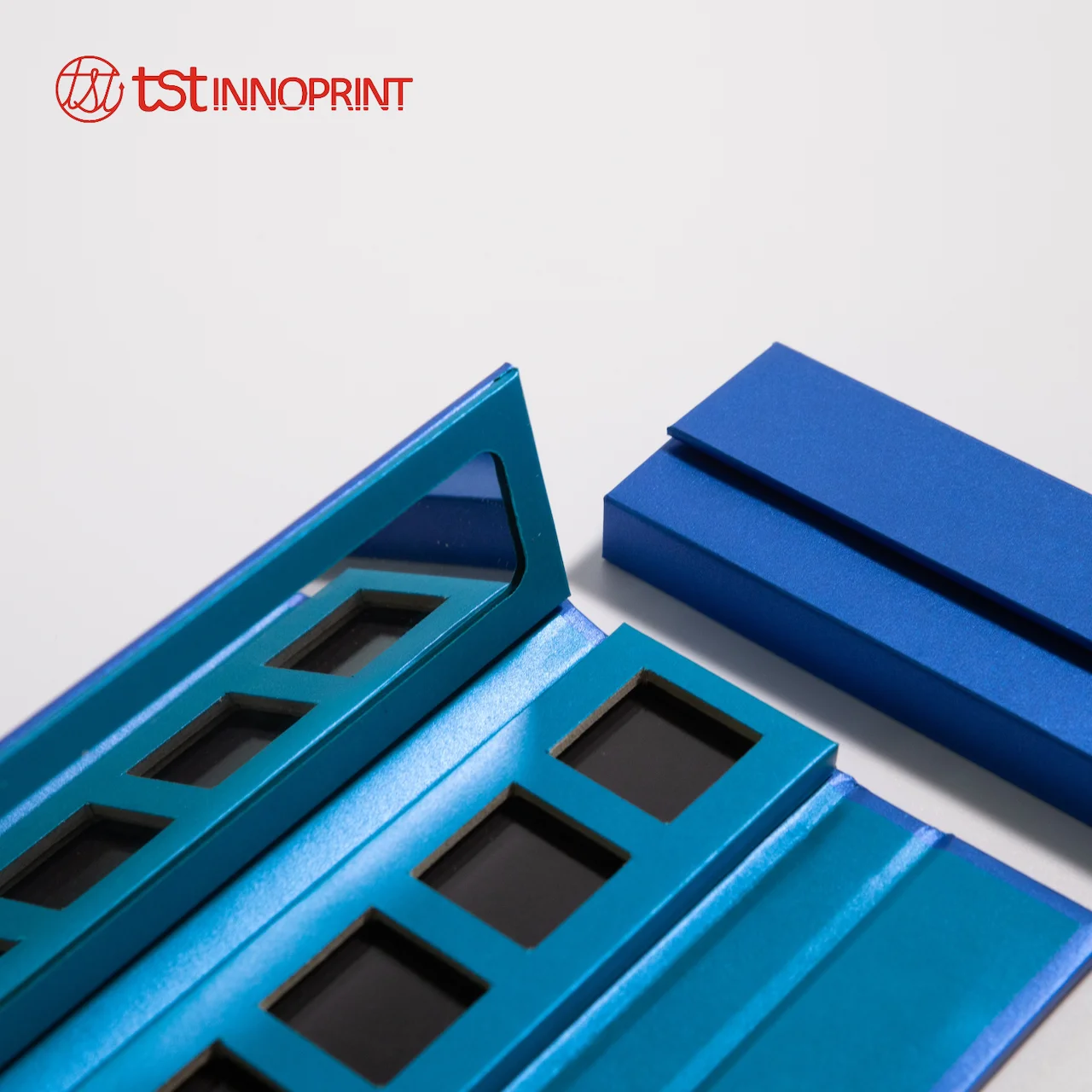 Custom Empty Paper Cardboard Palette Box Eyeshadow Packaging